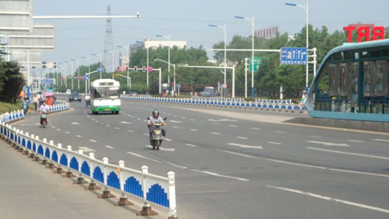 常州BRT鋼制道路護欄